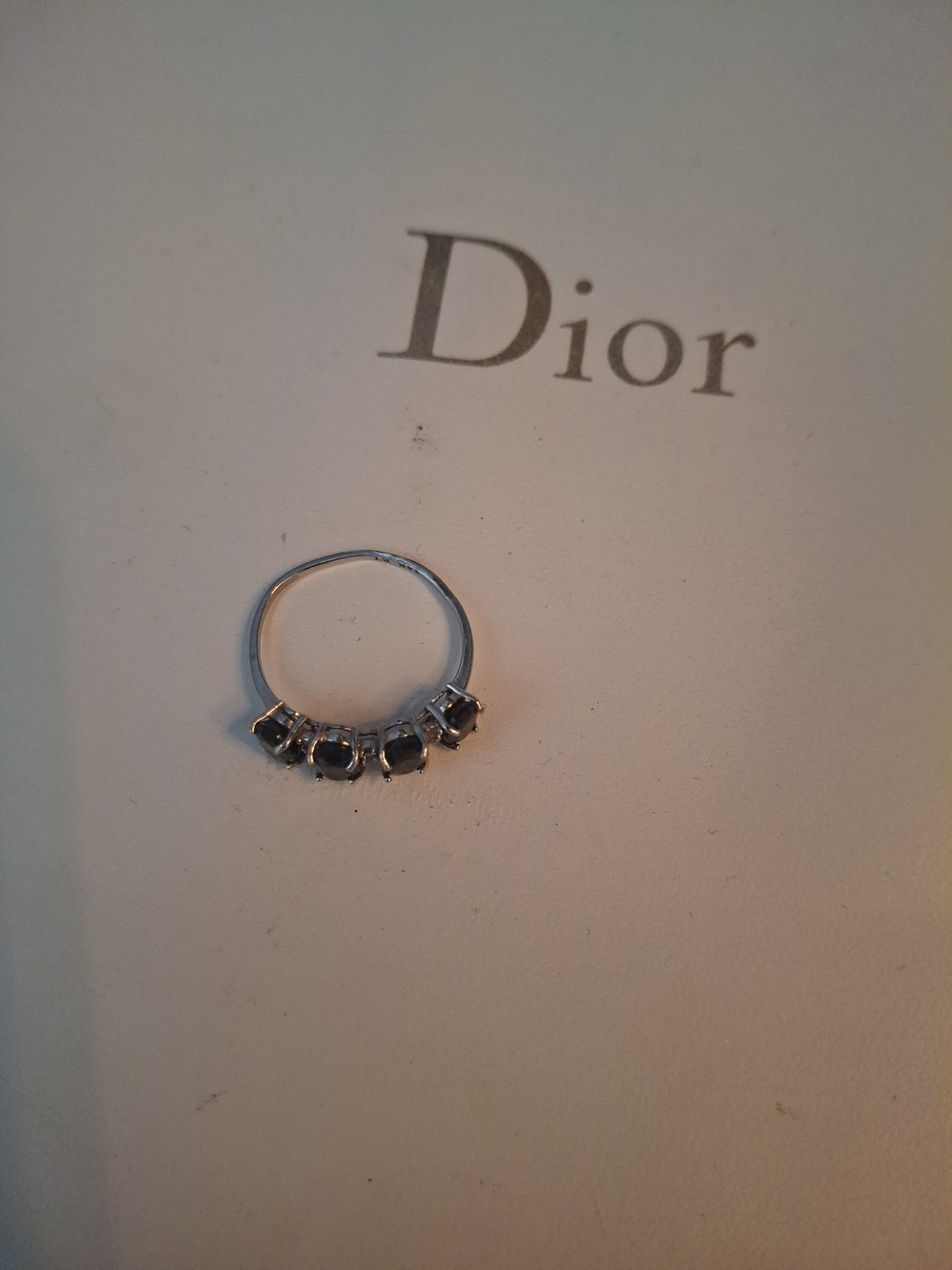 Saphire And Diamond Elegant 14kt White Gold
